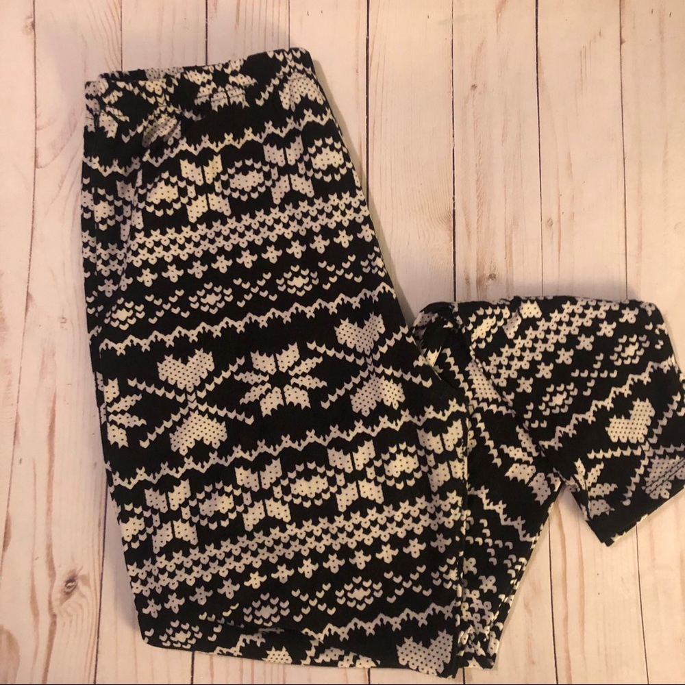 Agnes & Dora Leggings Size Large